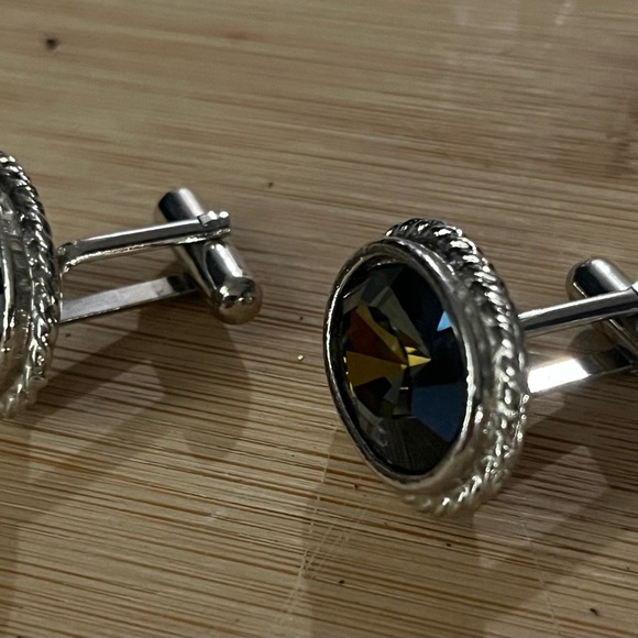 Vintage Cuff Links - Picture 2 of 2
